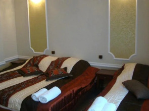 Dworek Vesaria Hotel