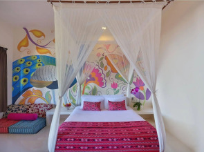 PinkCoco Uluwatu - Constant Surprises & for Cool Adults Only