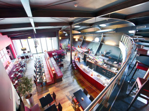 Leonardo Hotel Almere City Center