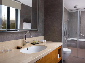 Отель DoubleTree by Hilton Almaty