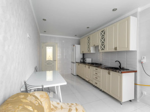 Aura на улице Братьев Темировых 69/1