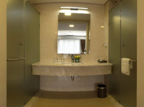 Thang Long Opera Hotel