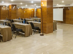 NH Barcelona Eixample