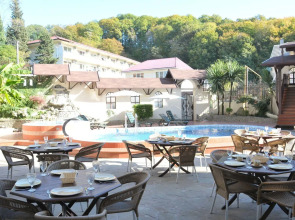 Отель Вэйлер