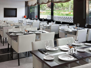 NH Madrid Ribera del Manzanares