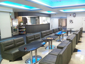 Отель Tokyo Business