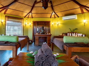 Aanari Hotel and Spa