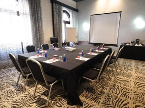 Petit Palace Savoy Alfonso XII