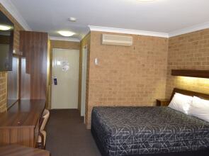 Tamworth Motor Inn & Cabins