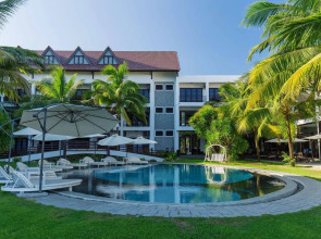 River Beach Resort and Residences