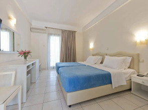 Отель Bomo Tosca Beach