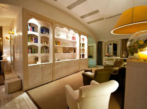 Grand Visconti Palace