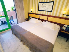 Holiday World RIWO - Teens Hotel