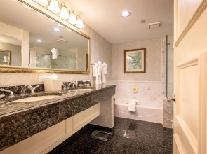 Lago Mar Beach Resort & Club