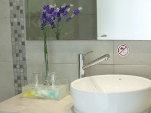 Limanaki Beach Hotel