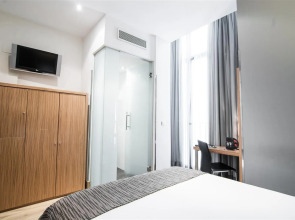 Petit Palace Plaza del Carmen