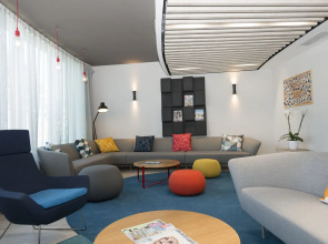 Holiday Inn Express Paris - Velizy by IHG