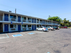 Motel 6 Sacramento, CA - Downtown