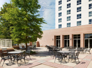 Hilton Charlotte Airport