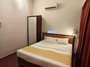 Red Inn Court - Hostel