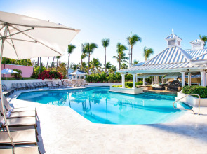 Comfort Suites Paradise Island