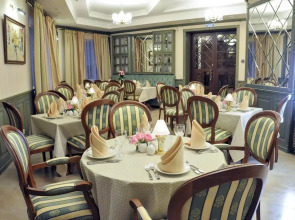 Отель Вэйлер