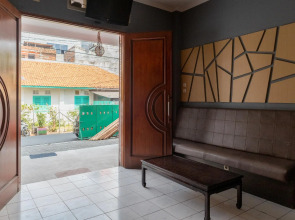 OYO 1111 Pasar Baru Inn