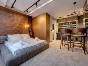 Black Pearl Luxury Suites