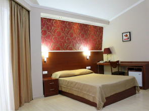 Армази Палас