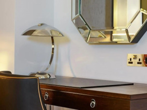 Top High Airport Link Hotel