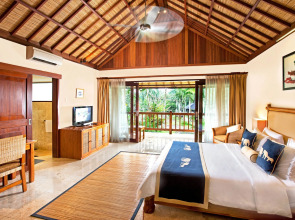 Mason Elephant Lodge