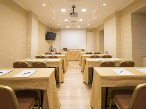 Hotel Diana Roof Garden