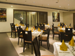 Shervani Hotel Nehru Place