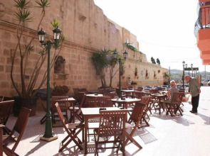 White Dolphin Complex Hotel