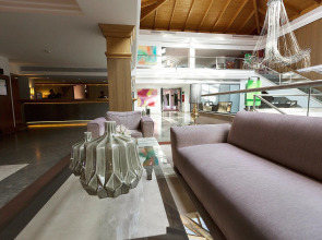 Onyria Quinta da Marinha Hotel