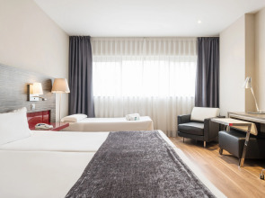 Отель ILUNION Barcelona