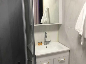 Zara Turan Apart Otel