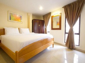 Lotus Hotel Masjid India