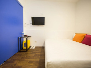SleepBox Hotel - Ximen