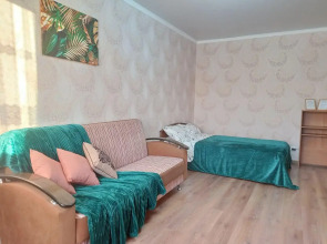 Апартаменты на проспекте Победы 174/1