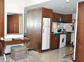 Phoenix Plaza Hotel Apartments