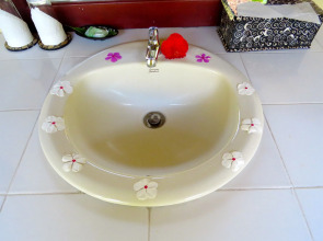 Man's Cottages and Spa