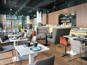 Kaijoo Hotel by HappyCulture