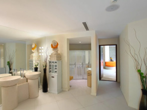 Pullman Bali Legian Beach