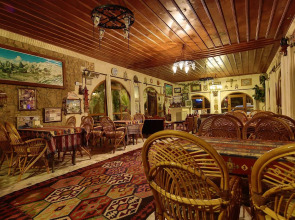 Cave Hotel Saksagan