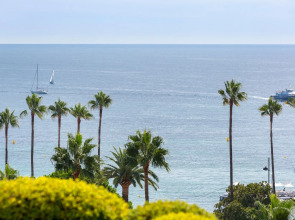 Отель Barriere Le Gray d'Albion