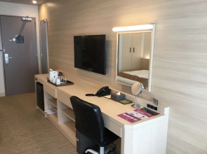 Odysis Suites Osaka Airport Hotel