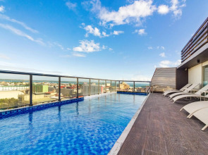 RedDoorz Plus @ Jones Avenue Cebu