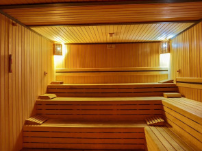 Dragut Point North Hotel