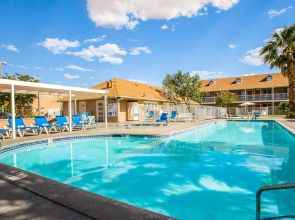 Clarion Inn Near China Lake Naval Station